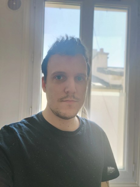 Photo en mode auto de l'Oppo Find X2 Pro en grand-angle