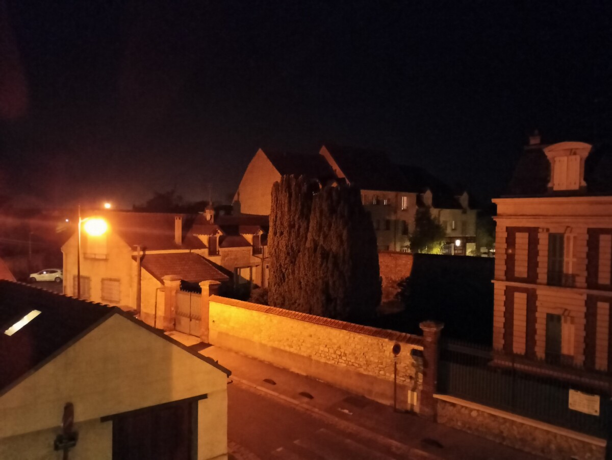 Sans mode nuit Sans mode nuit