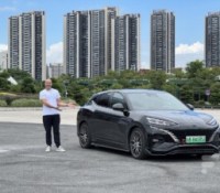 « Je paye 5 fois moins cher en électrique qu’en thermique » : Nicolas nous explique pourquoi il roule en BYD depuis son arrivée en Chine