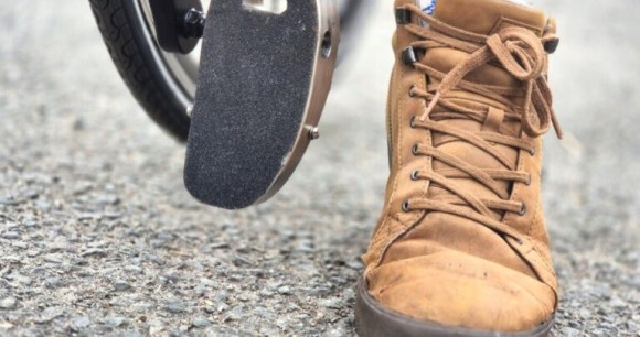 Mais à quoi peuvent bien servir ces pédales de 2 kg ? On les a testées sur un vélo, on vous explique leur effet