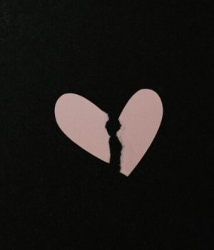 coeur en papier brisé coeur en papier brisé