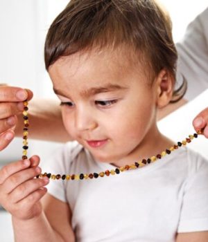 collier-ambre-enfant