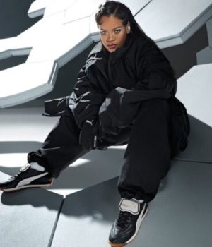 Rihanna Fenty x Puma signe son grand retour le 15 septembre avec des sneakers relookées // Source : Fenty x Puma Rihanna Fenty x Puma signe son grand retour le 15 septembre avec des sneakers relookées // Source : Fenty x Puma