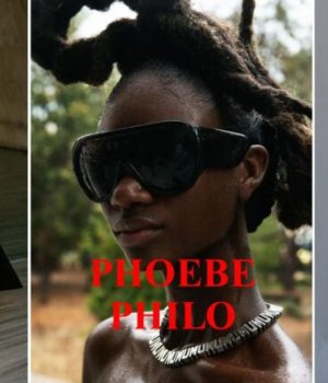 Des looks de la première collection de Phoebe Philo pour sa propre marque qui dégagent une forte énergie de daronne, pile dans la tendance mumcore // Source : Phoebe Philo