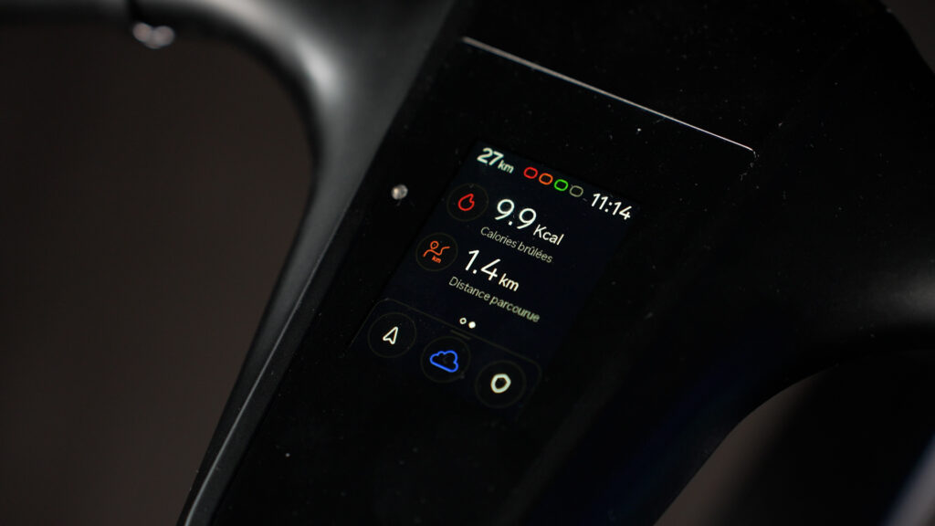 Le cockpit du Angell M Cruiser // Source : Robin Wycke pour Numerama Le cockpit du Angell M Cruiser // Source : Robin Wycke pour Numerama