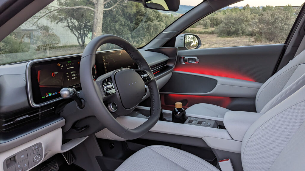 Intérieur de la Hyundai Ioniq 6 // Source : Raphaelle Baut Intérieur de la Hyundai Ioniq 6 // Source : Raphaelle Baut
