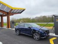 Une station de recharge Fastned qui est déserte // Source : Bob JOUY pour Numerama