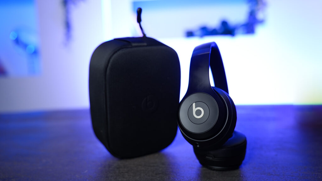 Beats Solo 4 // Source : Nino Barbey pour Numerama Beats Solo 4 // Source : Nino Barbey pour Numerama